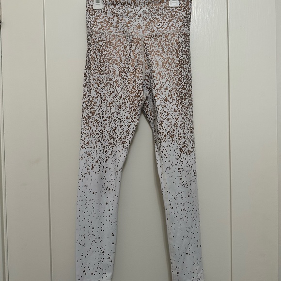 Zyia White Stay Gold Light n Tight Hi-Rise 7/8 24” - Picture 1 of 4